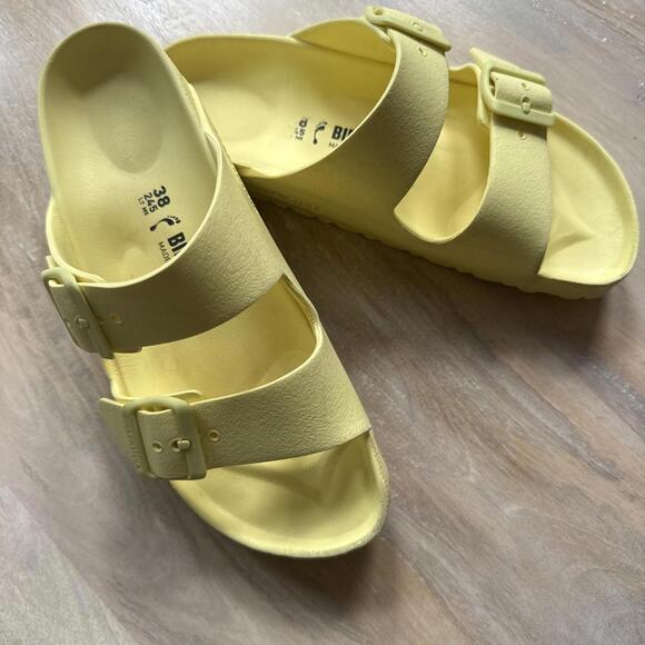 Birkenstock Unisex Arizona Essentials Slide-On Sandal, Popcorn Yellow 38 - Picture 1 of 6